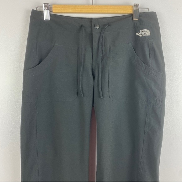 The North Face Black Crop TNF Apex Hiking Walking Capri Pants Size 4 - Picture 3 of 12